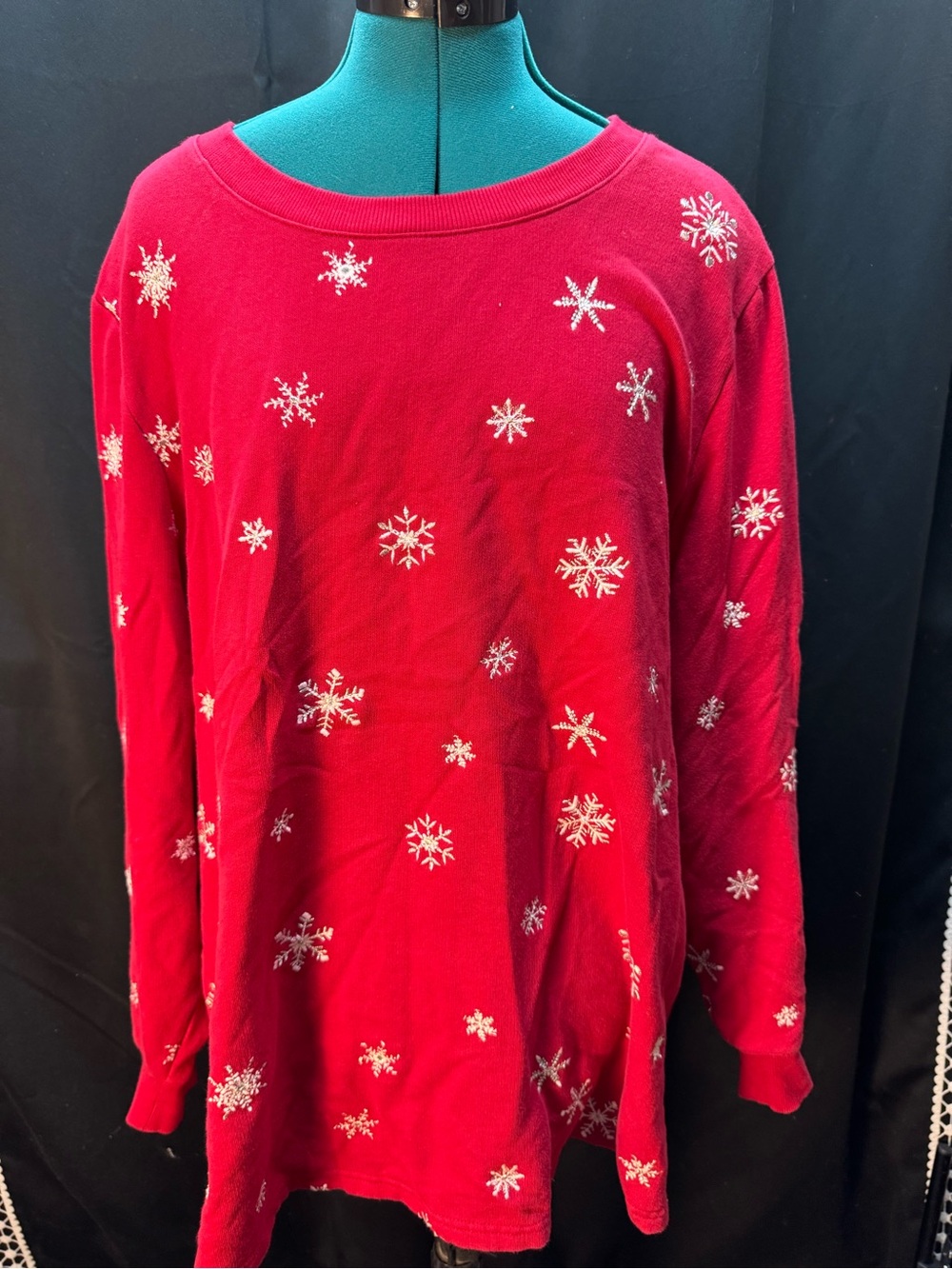 Coldwater Creek Red Snowflake Embroidered Crewneck Sweater